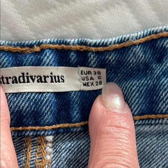 Stylish Blue Denim Skirt - Picture 3 of 4